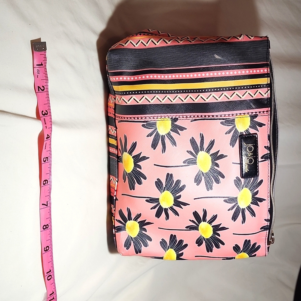 Makeup bag